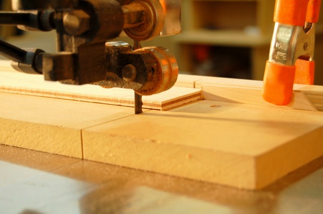 crosscutting an inlay with a top rated band saw